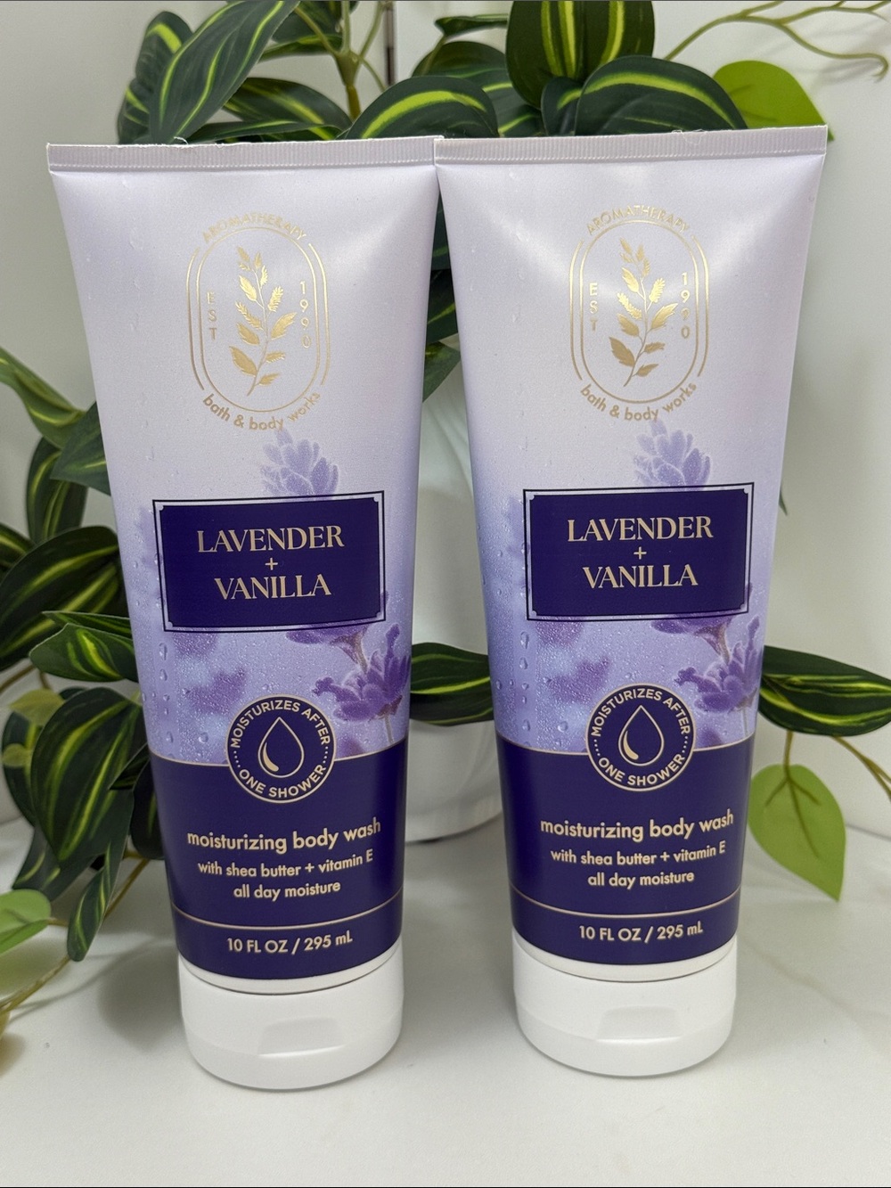 2x Bath & Body Lavender Vanilla Moisturizing Body Wash - NEW